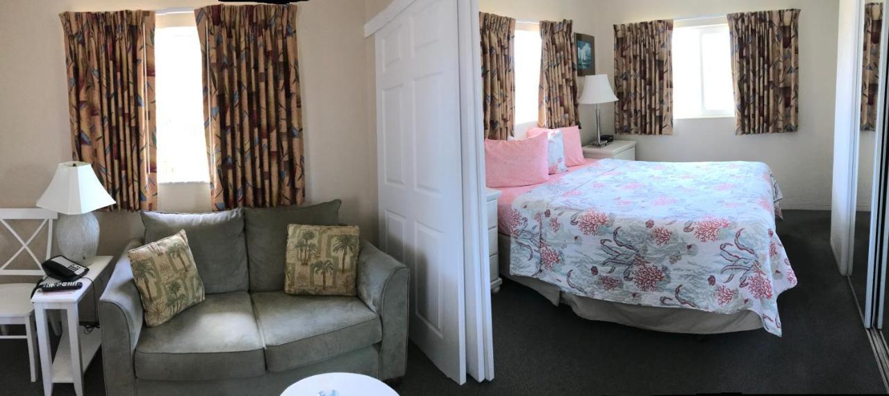 سانت بيتي بيتش Carlton House Motel And Suites المظهر الخارجي الصورة