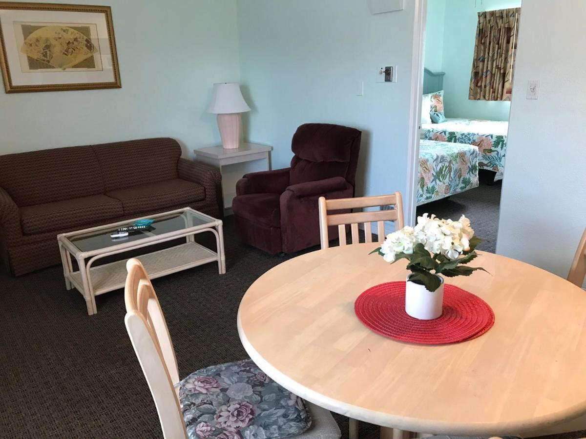 سانت بيتي بيتش Carlton House Motel And Suites المظهر الخارجي الصورة